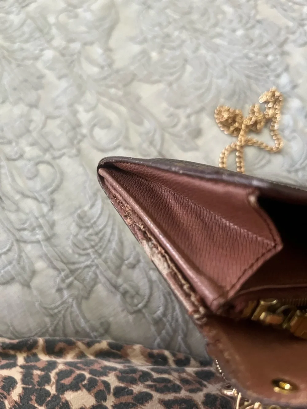 💯Authentic Louis Vuitton Sarah Long Wallet converted into a crossbody w/chain - Picture 10 of 11